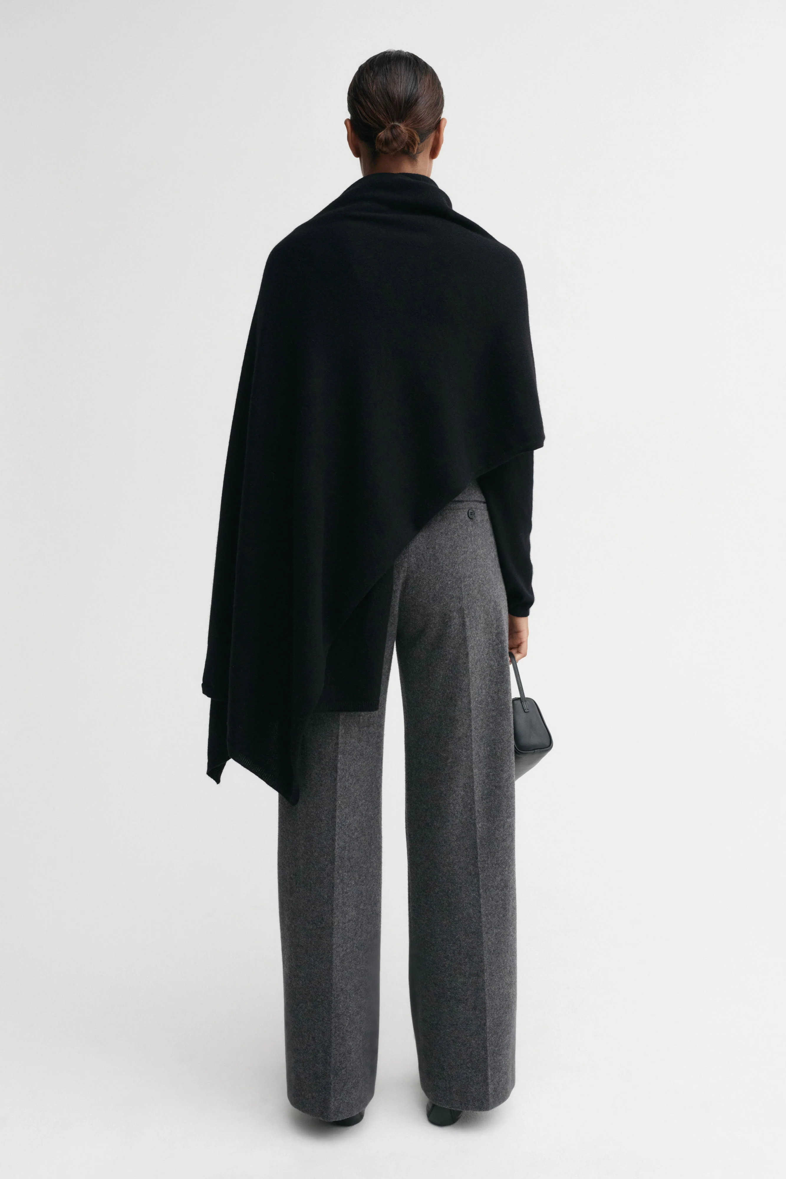Meja Scarf, black - Image 3