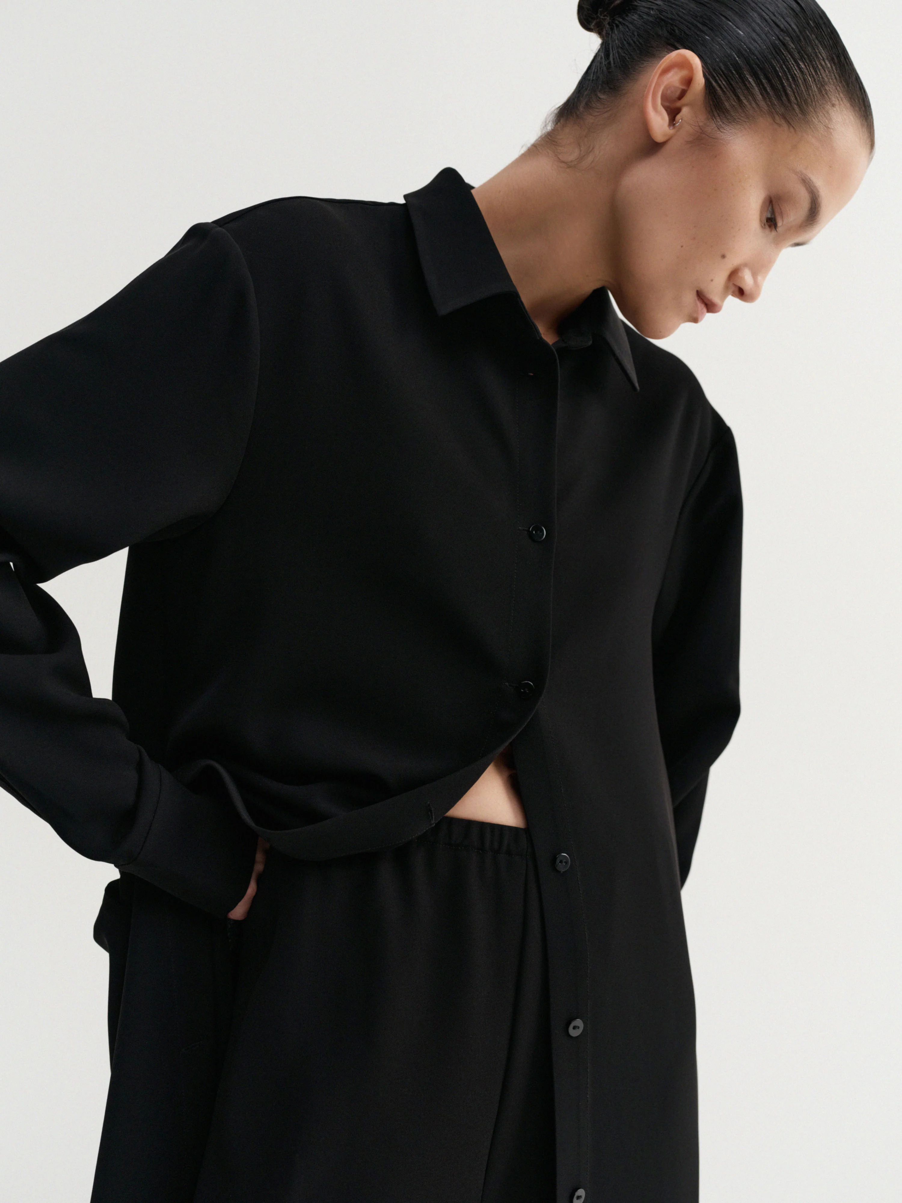Nile Crepe Shirt Dress, black - Image 4