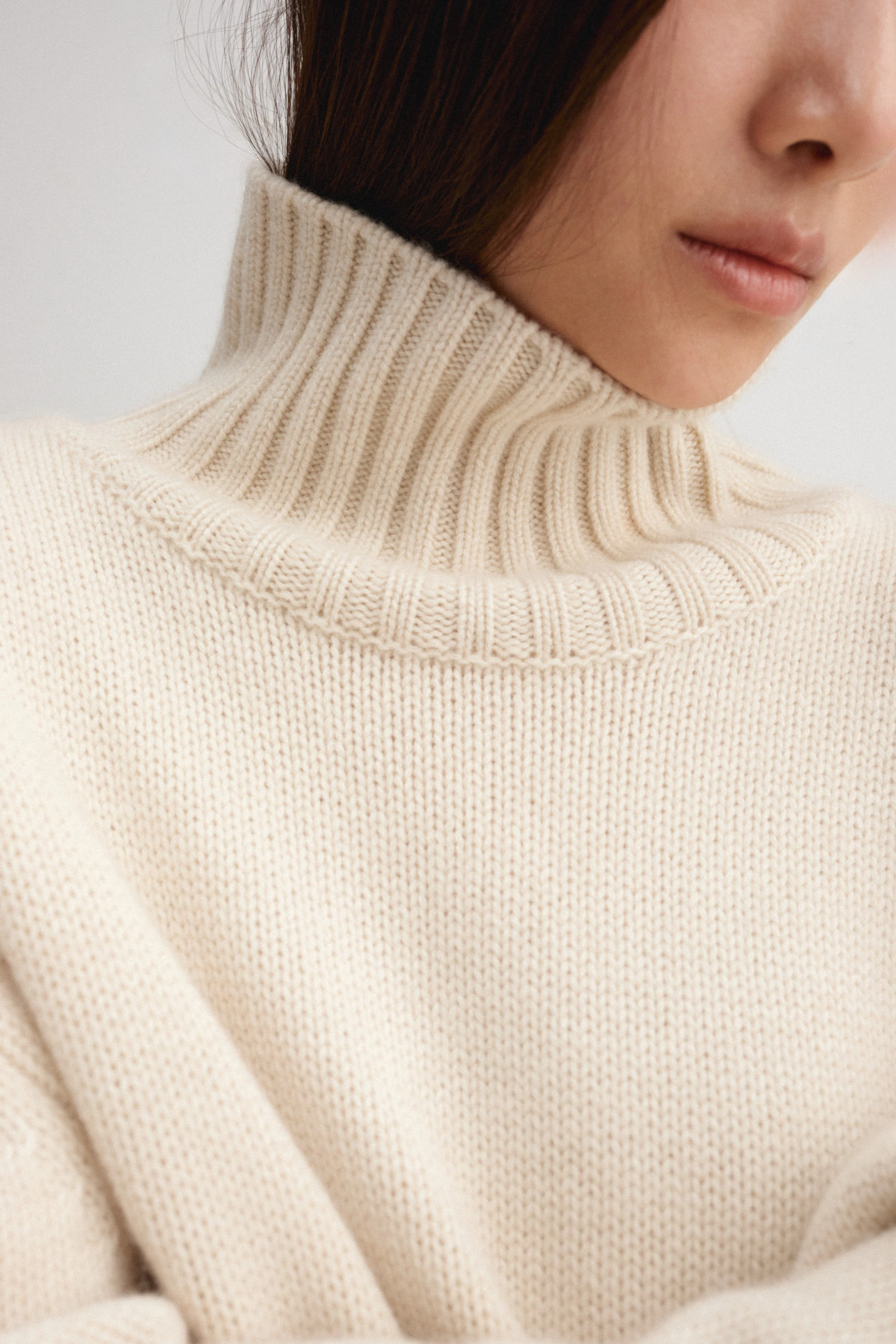 Nola Turtleneck Sweater, vanilla - Image 4